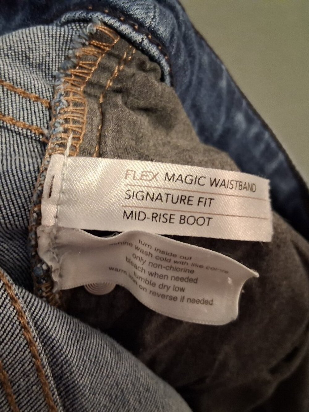 Women's Lane Bryant Mid-Rise Boot Cut Jeans Size 24 Short Medium Blue - Picture 4 of 5